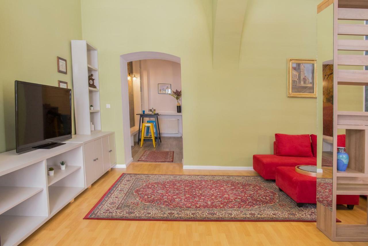 City Light Apartment Тимишоара Экстерьер фото